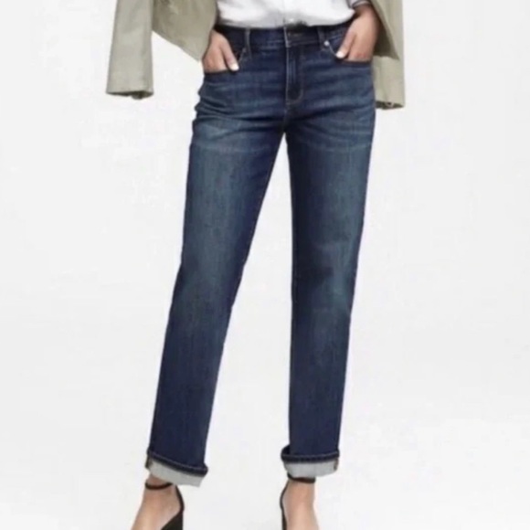 Banana Republic Denim - Banana Republic Dark Wash Boyfriend Jeans | Relaxed Fit Classic Denim | Size 31